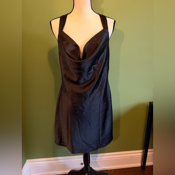 Cantonwalker Chic Black Satin Mini Dress - Picture 2 of 7